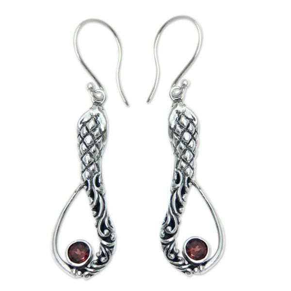 Alternate image for Garnet dangle earrings Cobra Passion
