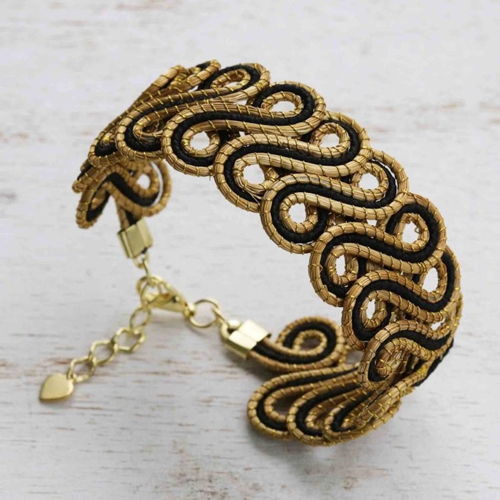 18k Gold-Accented Golden Grass Wristband Bracelet in Black 'Black Braids'