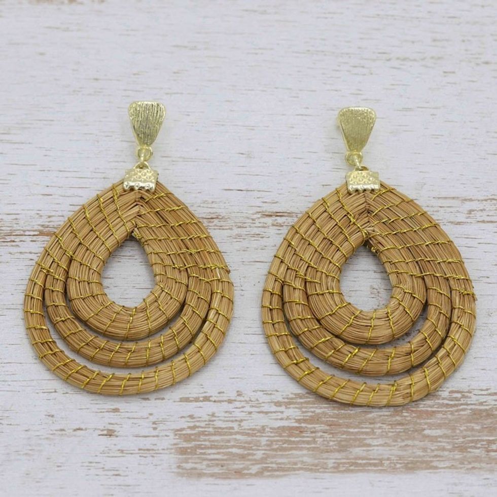 Golden Grass Dangle Earrings 'Jalapao Beauty'