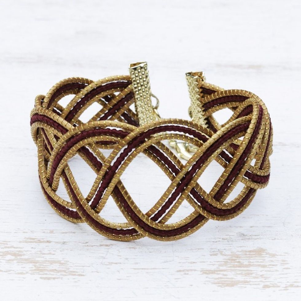 Golden Grass Bracelet with 18k Gold Clasp 'Infinite Braid in Currant'