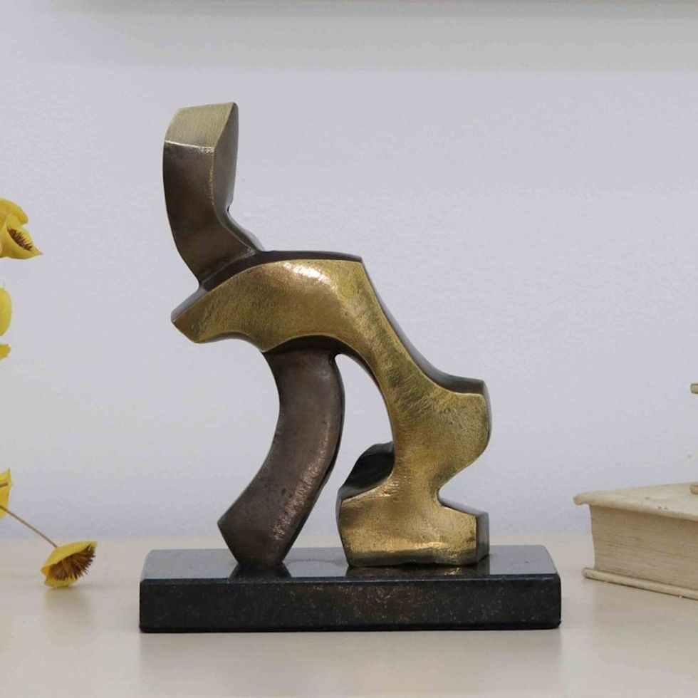 Bronze sculpture 'Comfort II'