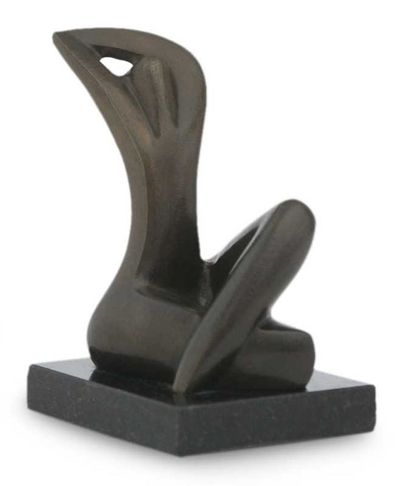 Alternate image for Bronze sculpture Renaissance Madonna Seated II