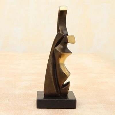 Alternate image for Bronze sculpture Admiration