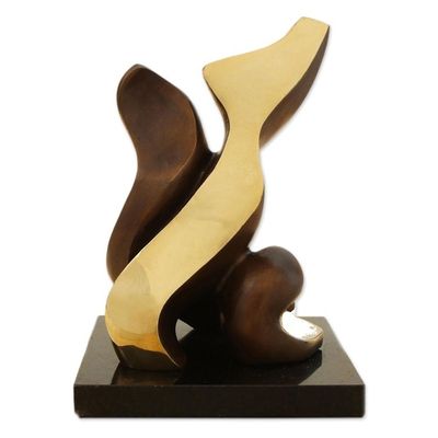 Alternate image for Two-tone bronze sculpture from Brazil Fall in Love
