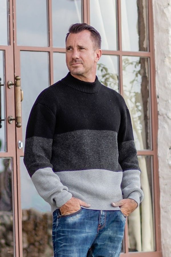 Alternate image for Mens Blac Grey Baby Alpaca Blend Sweater Peru Peru in Three