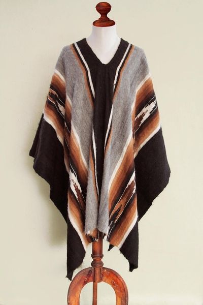 Alternate image for Unique Peruvian Alpaca Wool Mens Poncho Hualhuas Night