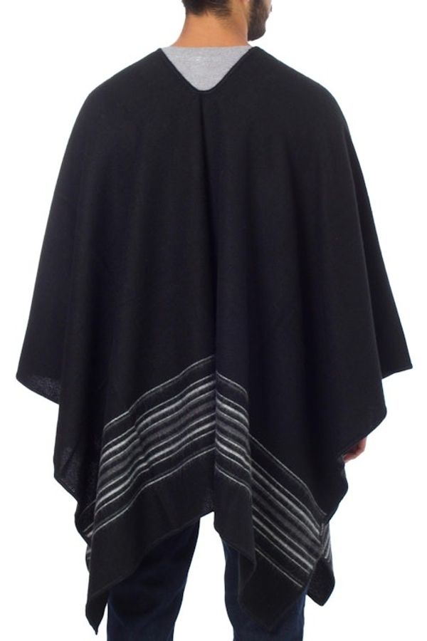 Alternate image for Artisan Crafted V-neck Alpaca Blend Poncho for Men Black Nazca