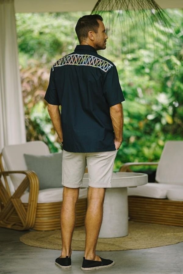 Alternate image for Artisan Crafted Button-Up Short Sleeve Mens Batik Shirt Batik Boat