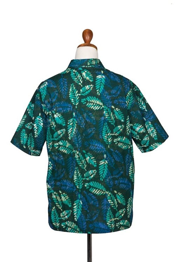 Alternate image for Mens Short-Sleeved Green Cotton Batik Shirt from Bali Green Leaf Shadows