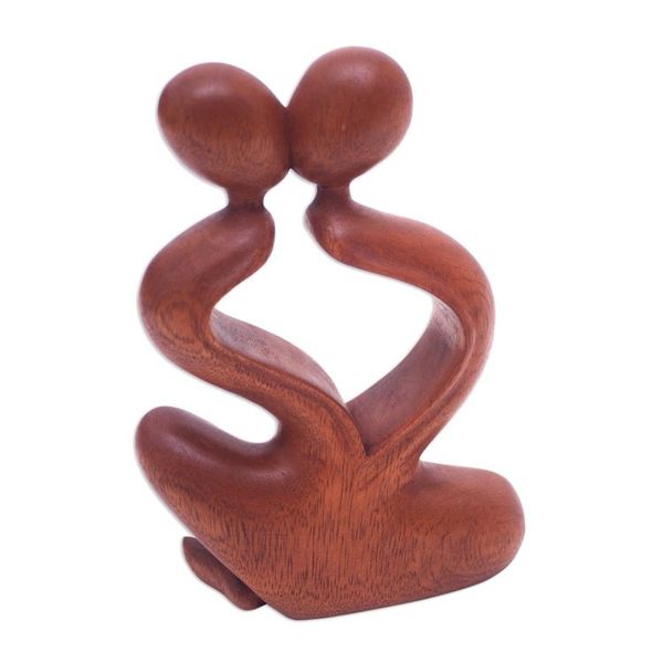 Alternate image for Romantic Wood Sculpture Heartfelt Kiss