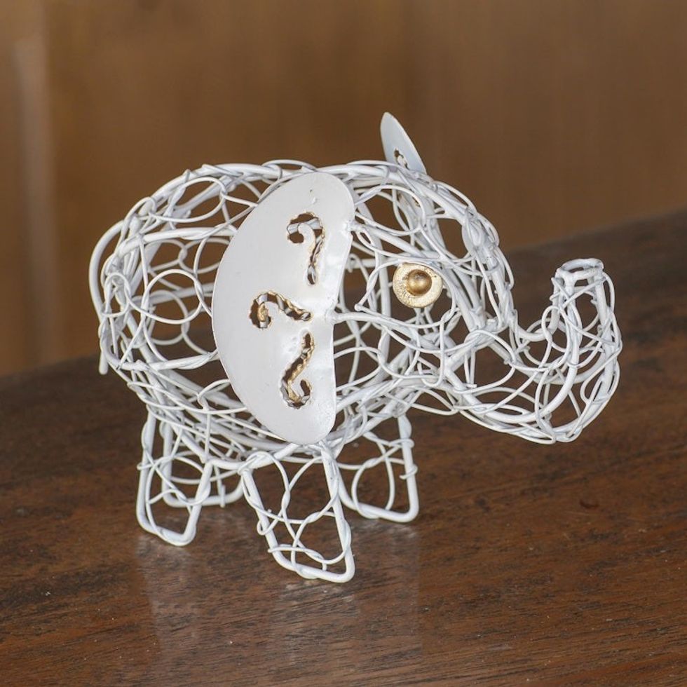 Handmade Wrought Iron Elephant Statuette 'White Elephant'