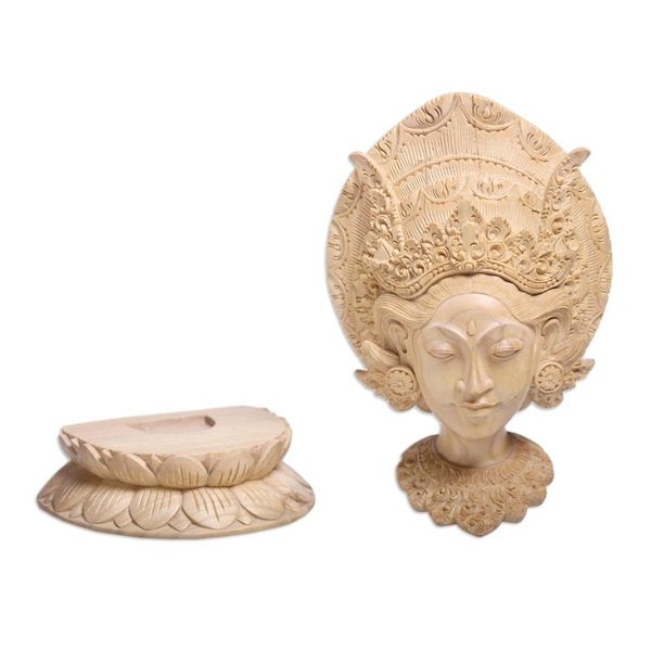 Alternate image for Hand Carved Crocodile Wood Sculpture Payas Agung