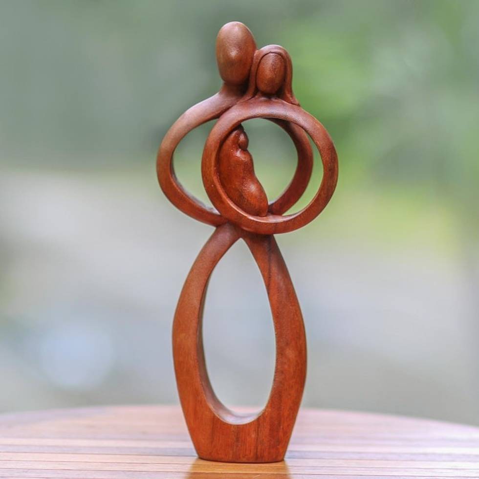 Hand-Carved Suar Wood Parents and Newborn Family Sculpture 'Infant Love'