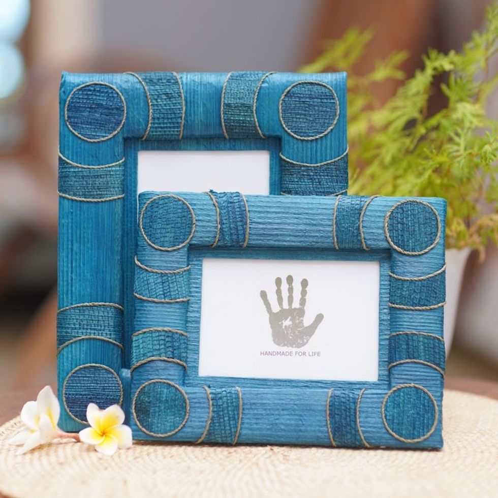 4x6 and 3x5 Indonesian Natural Fiber Photo Frames in Blue 'Circle of Memories in Blue'