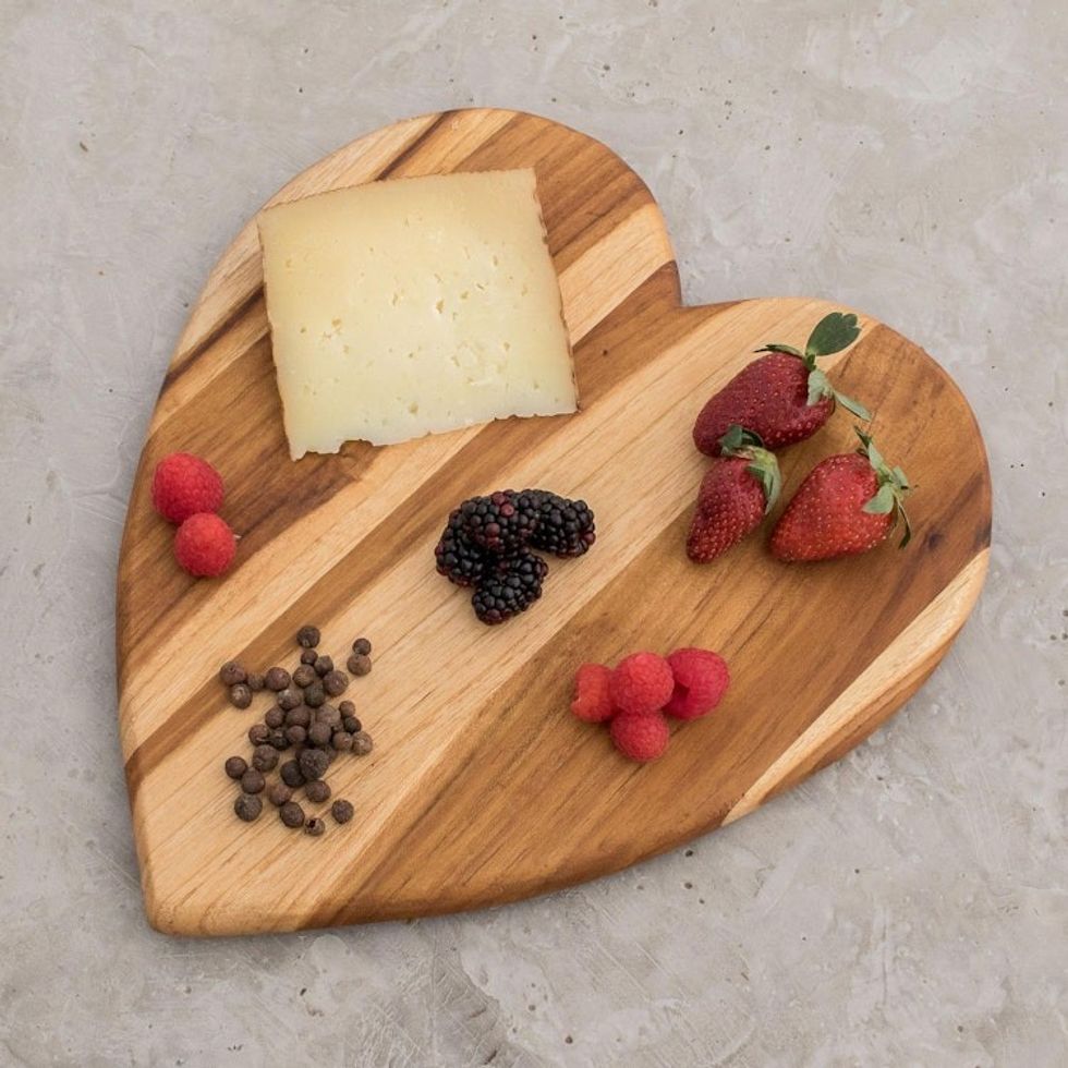 Heart-Shaped Teak Wood Cutting Board from Guatemala 'Heart of Cooking'