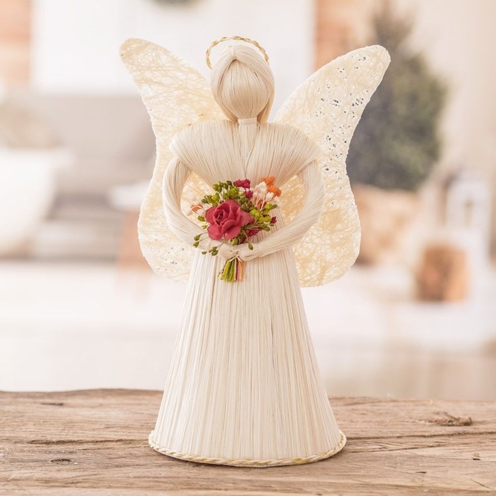Handcrafted Natural Fiber White Angel with Bouquet 'Angel with Flowers'