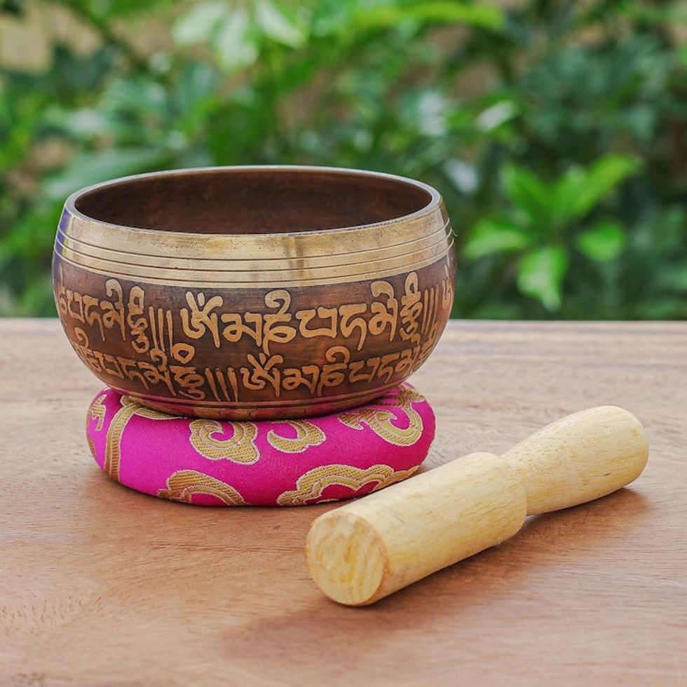 Brass Alloy Singing Bowl Set with Wooden Mallet 3 Pcs 'Pink Mantra'