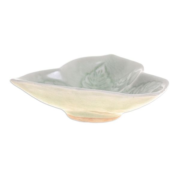 Alternate image for Handcrafted Celadon Candy Dish Triangle Leaf