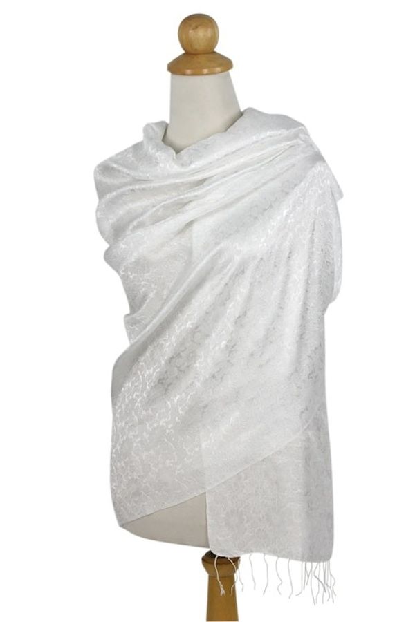 Alternate image for White Floral Brocade Shawl Mandarin Snow