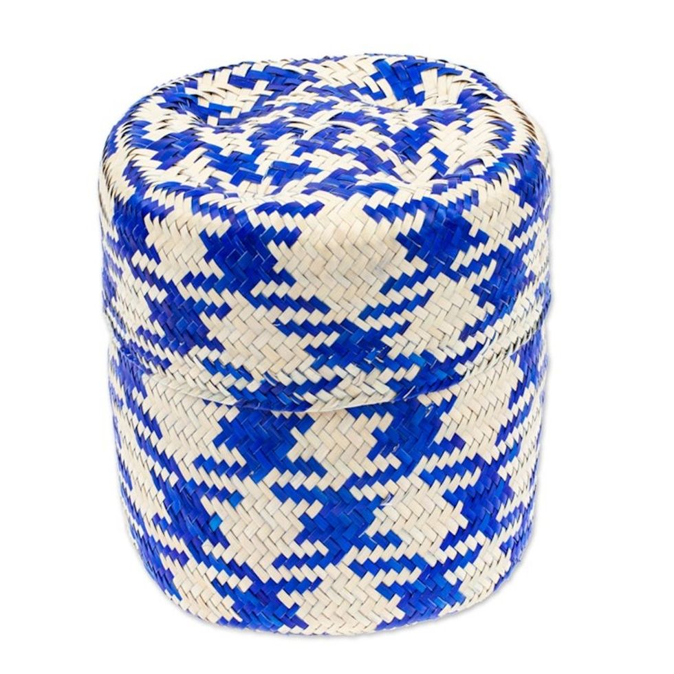 Blue Basket with Lid Hand-Woven from Palm Fiber in Mexico 'Rooster in Blue'