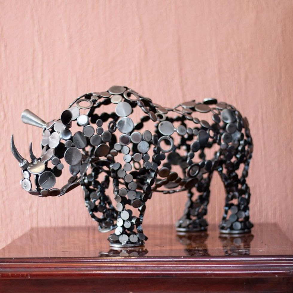 20-Inch Eco-Friendly Recycled Metal Rhinoceros Sculpture 'Rustic Rhino'
