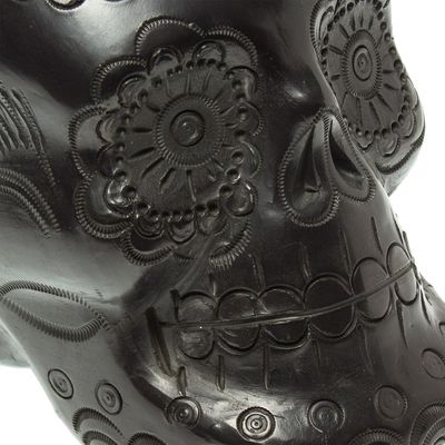 Alternate image for Barro Negro Skull Planter Resurrection