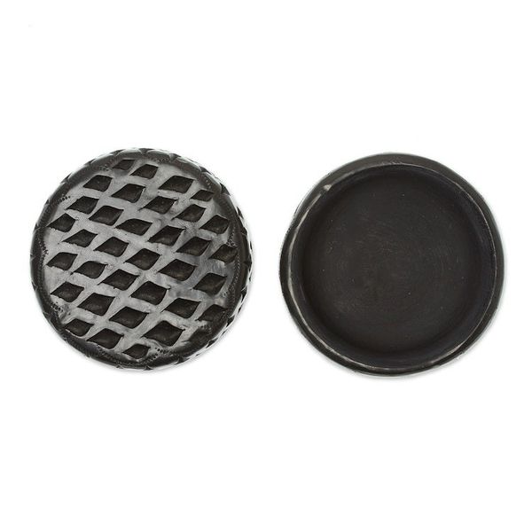 Alternate image for Handmade Barro Negro Decorative Box Round Trellis