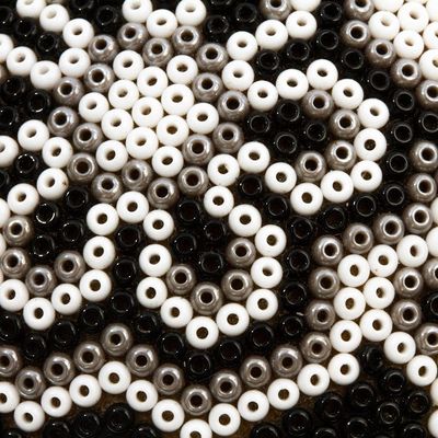 Alternate image for Huichol Beaded Monochrome Deer Skull Figurine Monochrome Deer