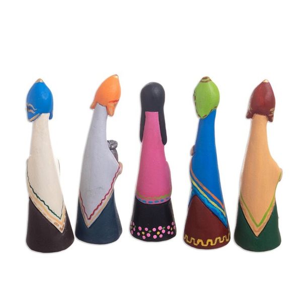 Alternate image for Peruvian Handmade Ceramic Nativity Set with 5 Pieces Pilgrimage Family
