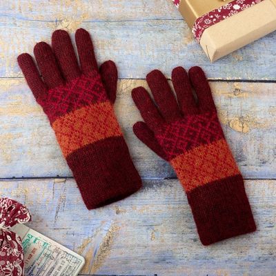 Alternate image for Handmade Alpaca Wool Patterned Gloves Diamond of the Andes