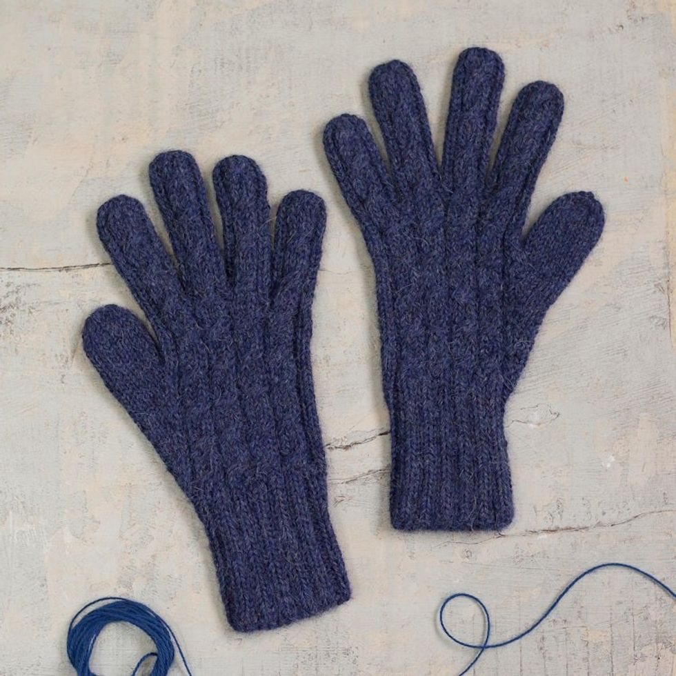 100 Alpaca Gloves in Indigo from Peru 'Winter Delight in Indigo'