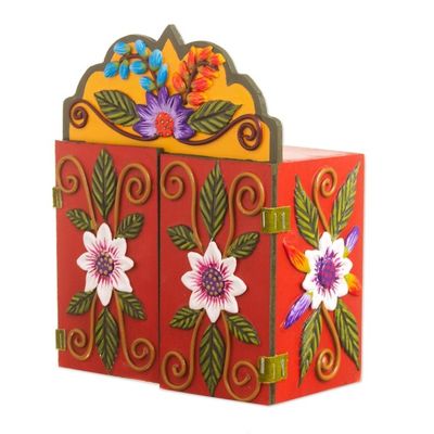 Alternate image for Wood and ceramic nativity scene Christmas Savior