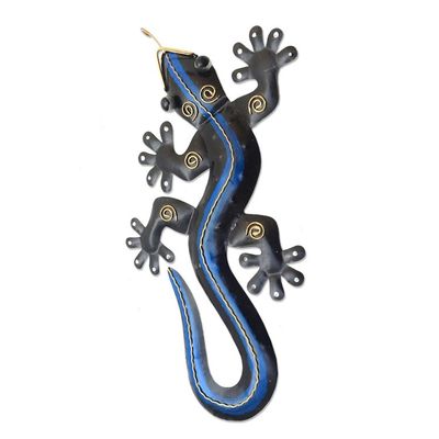 Alternate image for Hand Crafted Gecko Metal Wall Art Hunting Gecko