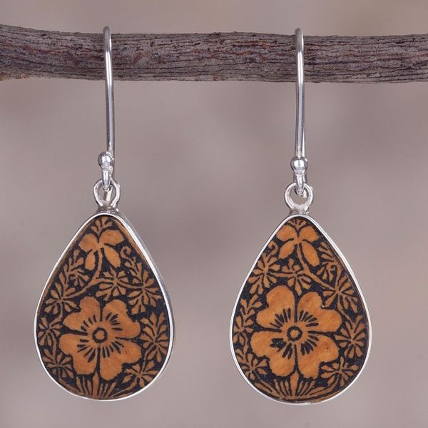 Alternate image for Floral Sterling Silver and Pumpkin Shell Earrings from Peru Margarita Garden
