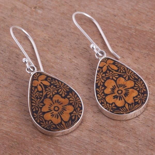 Alternate image for Floral Sterling Silver and Pumpkin Shell Earrings from Peru Margarita Garden