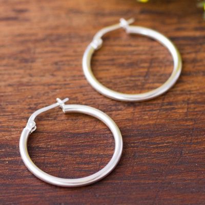 Alternate image for High-Polish 925 Sterling Silver Hoop Earrings from Peru Eternal Gleam