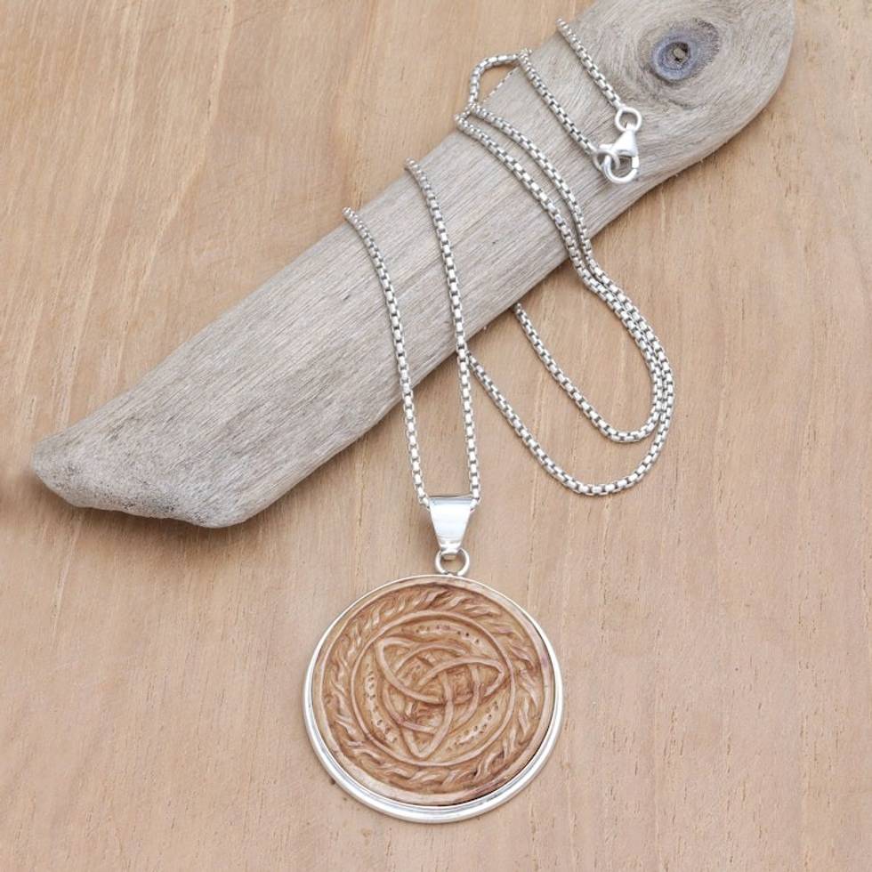 Men's Bone 925 Silver Celtic Trinity Knot Pendant Necklace 'Celtic Trinity Knot'