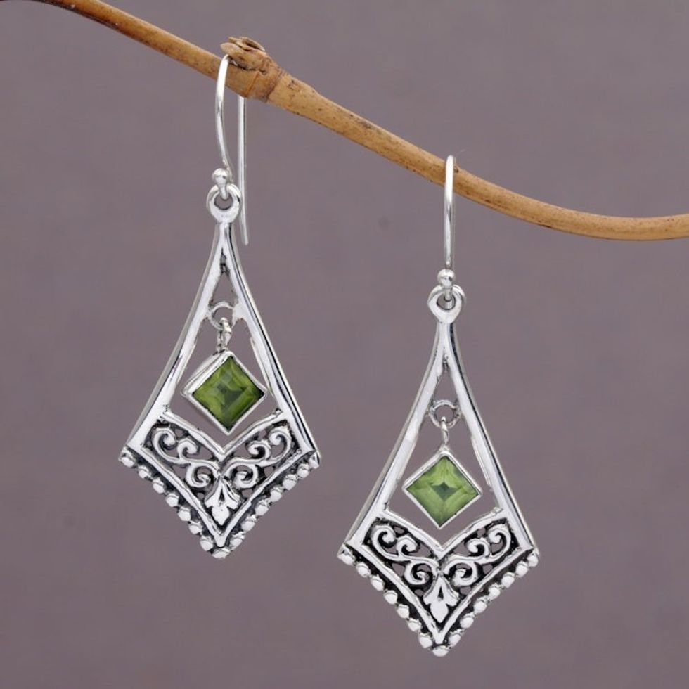 Handmade Sterling Silver Green Peridot Dangle Earrings 'Gianyar Dangle'