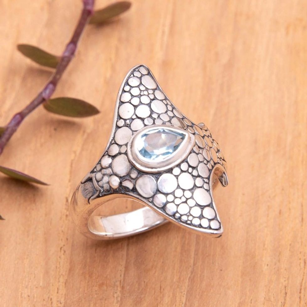 Ray-Themed Sterling Silver Cocktail Ring with a Blue Topaz 'Loyal Ray'
