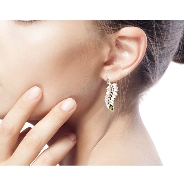 Alternate image for Peridot dangle earrings Sweet Leaf