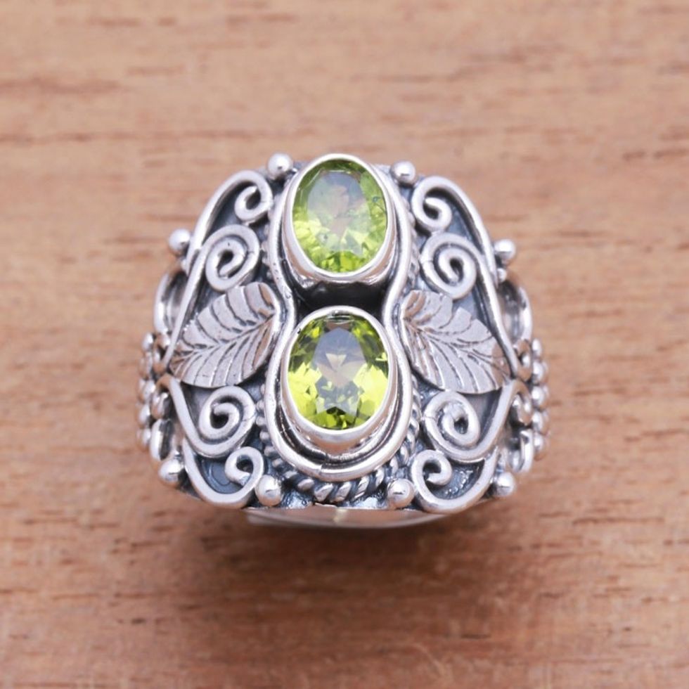 Leaf Motif Peridot Cocktail Ring Crafted in Bali 'Verdant Eyes'