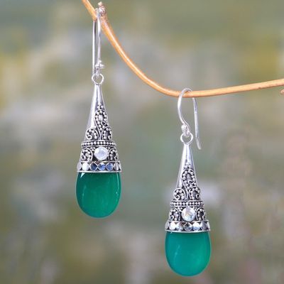 Alternate image for Sterling Silver and Green Onyx Earrings Bali Tradition