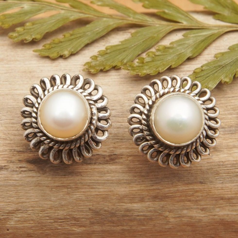 Sterling Silver Stud Earrings with White Cultured Pearls 'Bright Destiny'