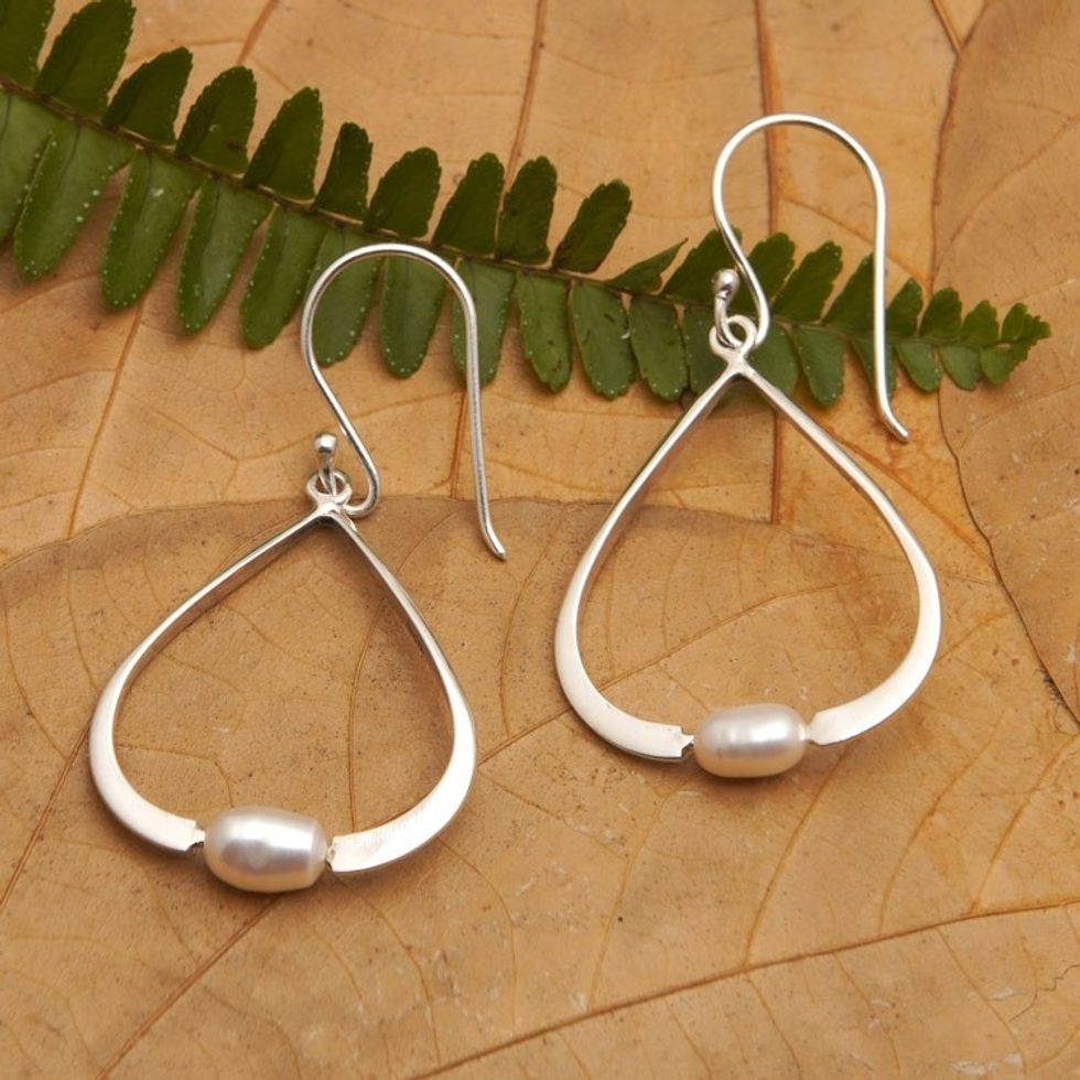 Modern Peach-Toned Cultured Pearl Dangle Earrings 'Ocean Core'