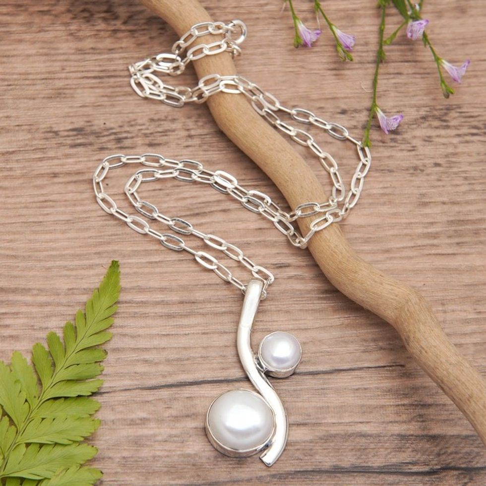 Sterling Silver Pendant Necklace with Grey Cultured Pearls 'Exquisite Luminescence'