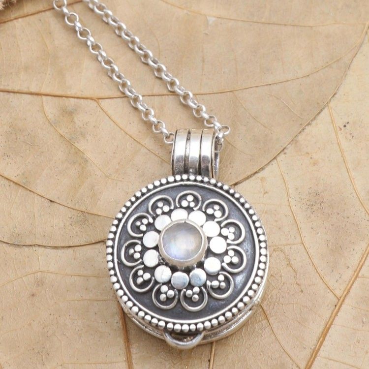 Main item image