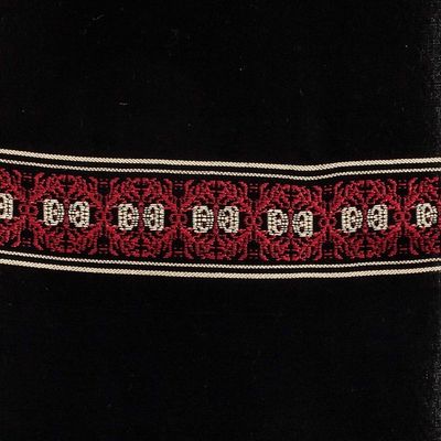 Alternate image for Black and Red Table Runner Peten Flowers