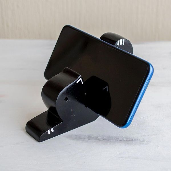 Alternate image for Cat-Shaped Phone Stand in Black Black Cat