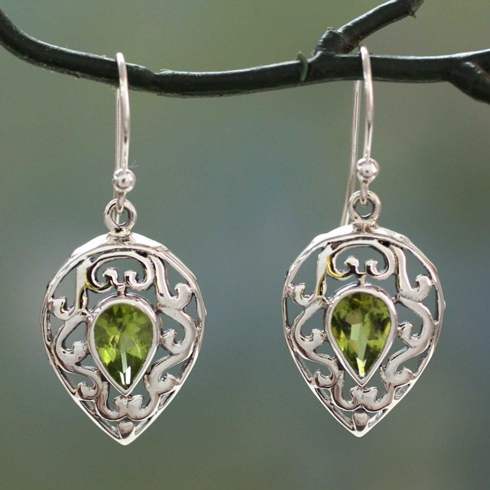 India Jewelry Earrings in Sterling Silver and Peridot  'Lime Lace'