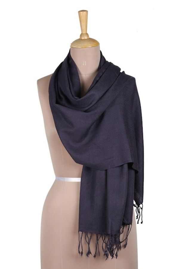 Alternate image for Hand-Woven Mulberry Wool Shawl Winter Warmth in Mulberry